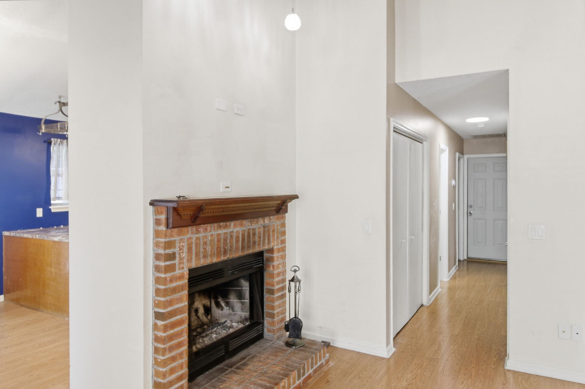 109 Salterton Street Photo 18