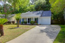 109 Salterton Street photo 4