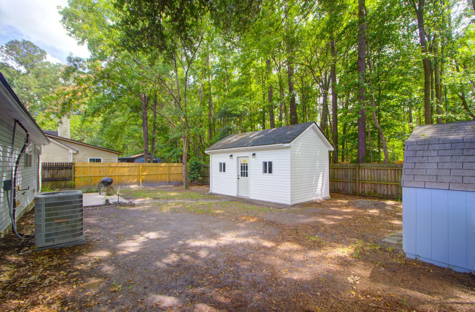 109 Salterton Street Photo 34