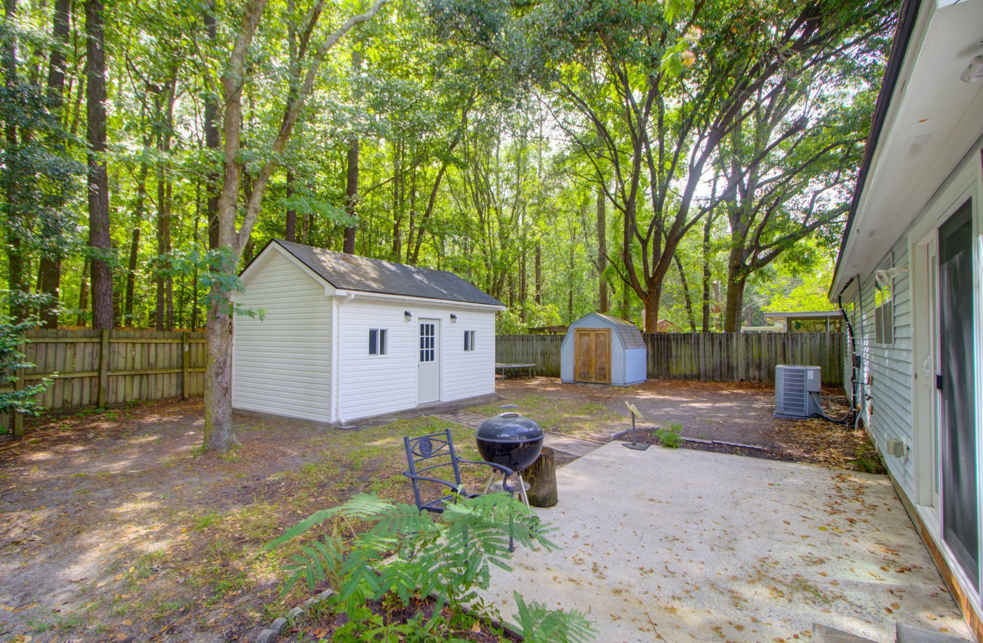 109 Salterton Street Photo 35