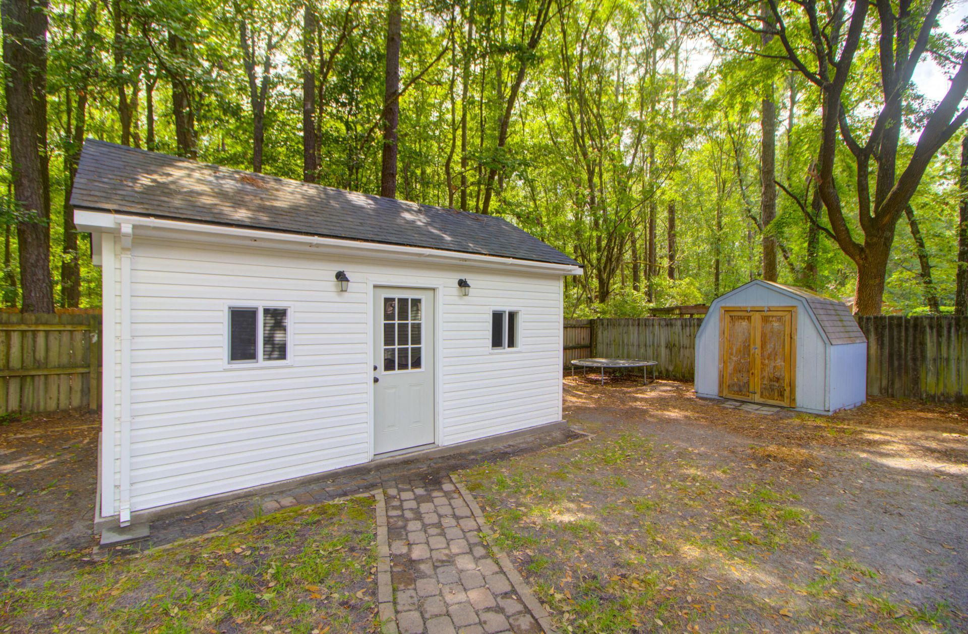 109 Salterton Street Photo 38