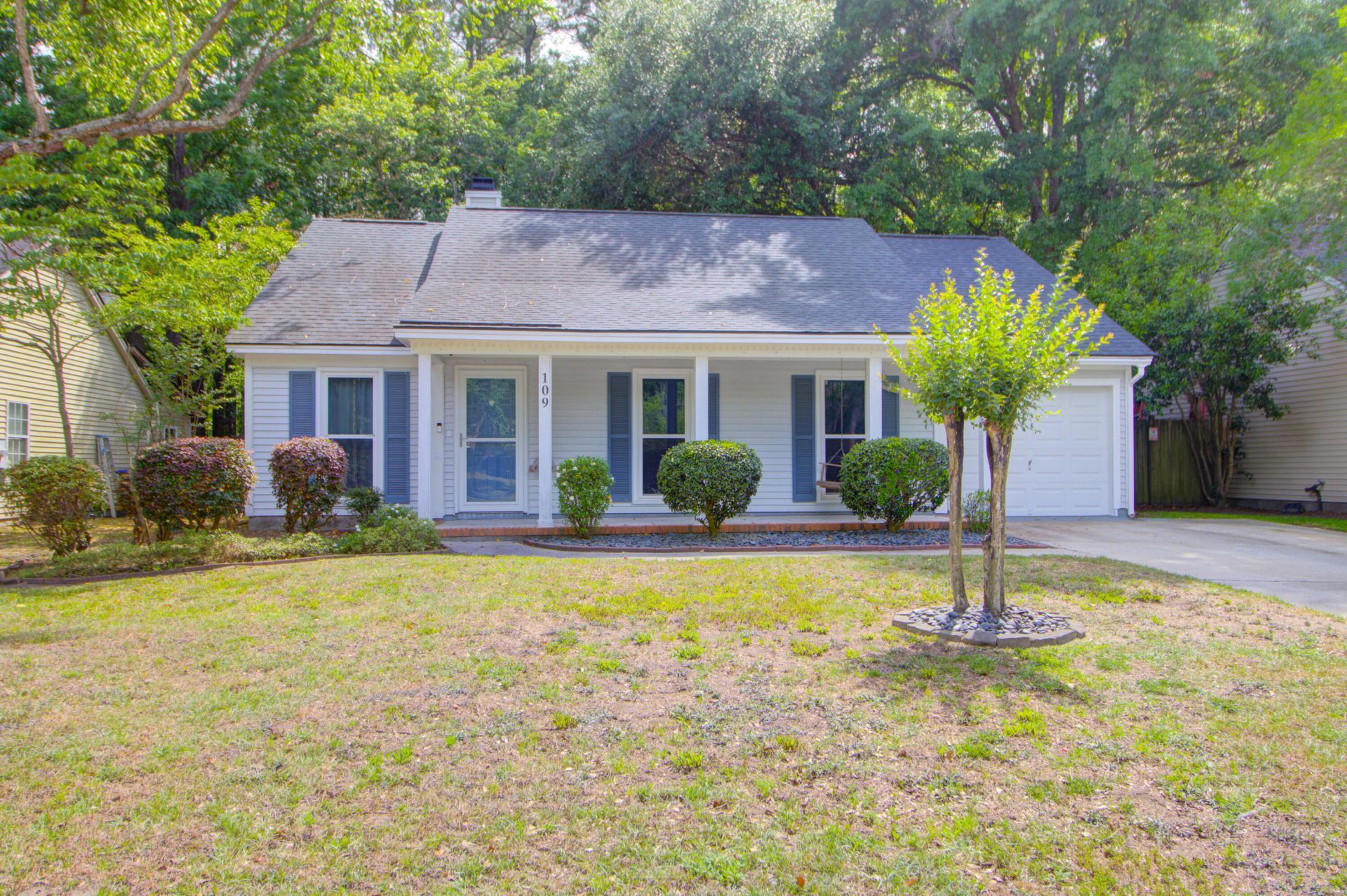 109 Salterton Street Photo 42