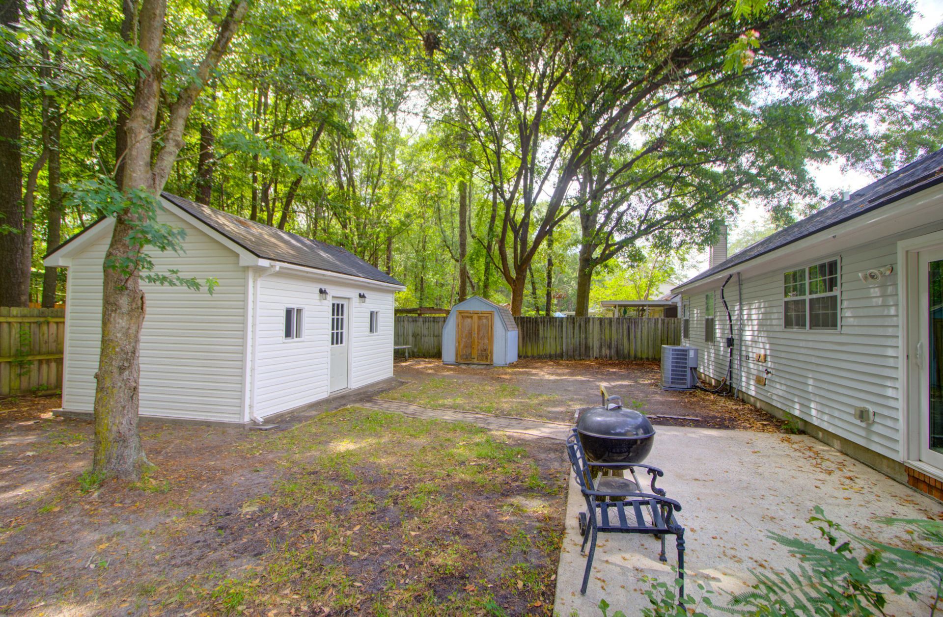 109 Salterton Street Photo 44