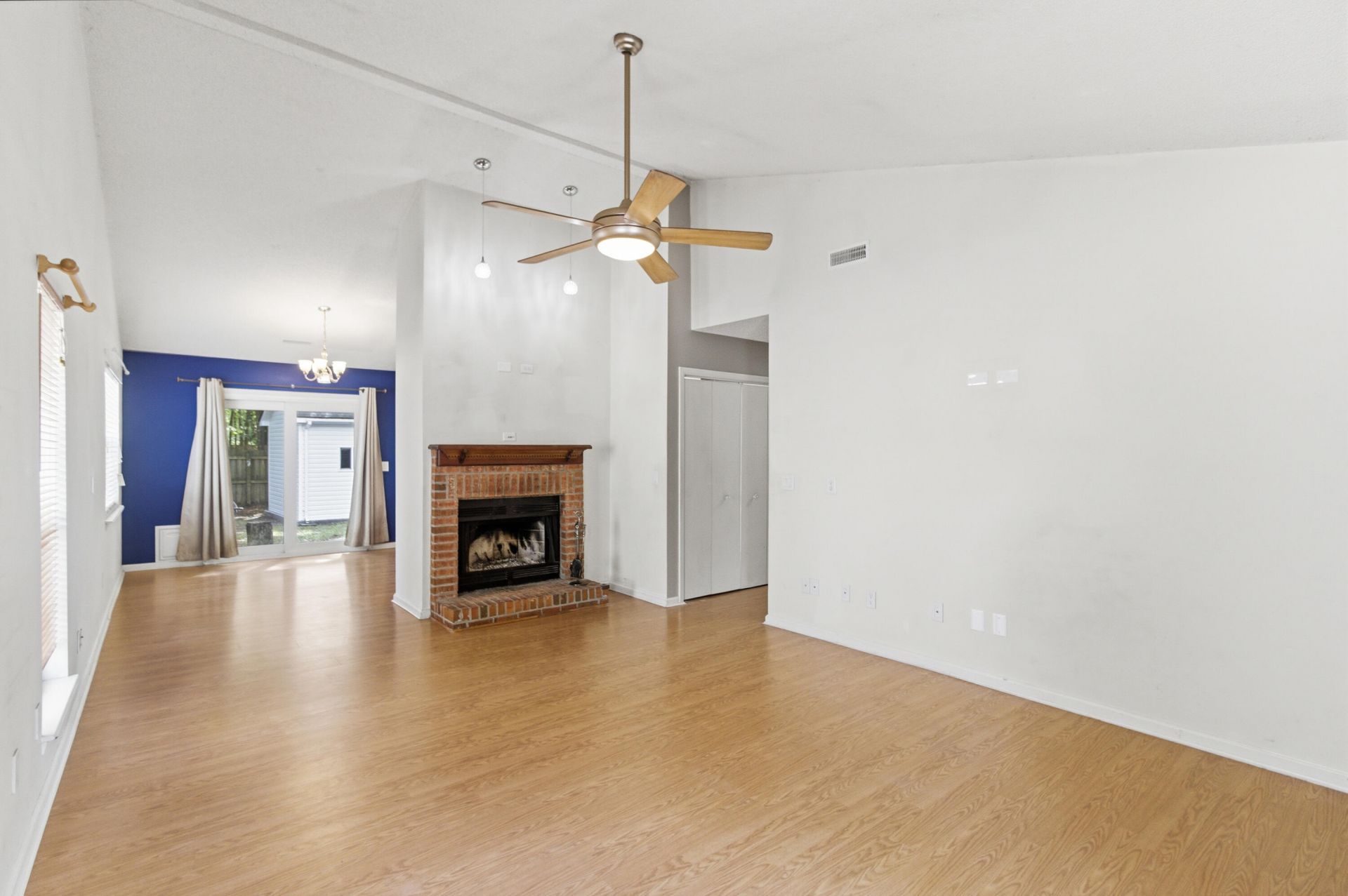 109 Salterton Street Photo 8
