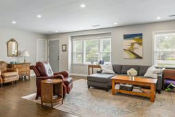 1176 Winborn Drive photo 4