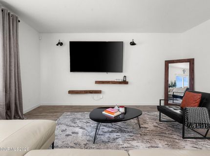 2050 Painted Sky Way, Sun Valley, NV 89433 Photo