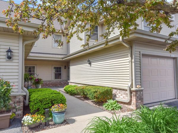 1522 Iroquois AVENUE, Grafton, WI 53024