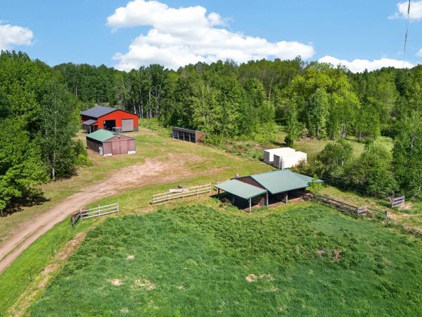 000 Dahl, Hinckley, MN 55037
