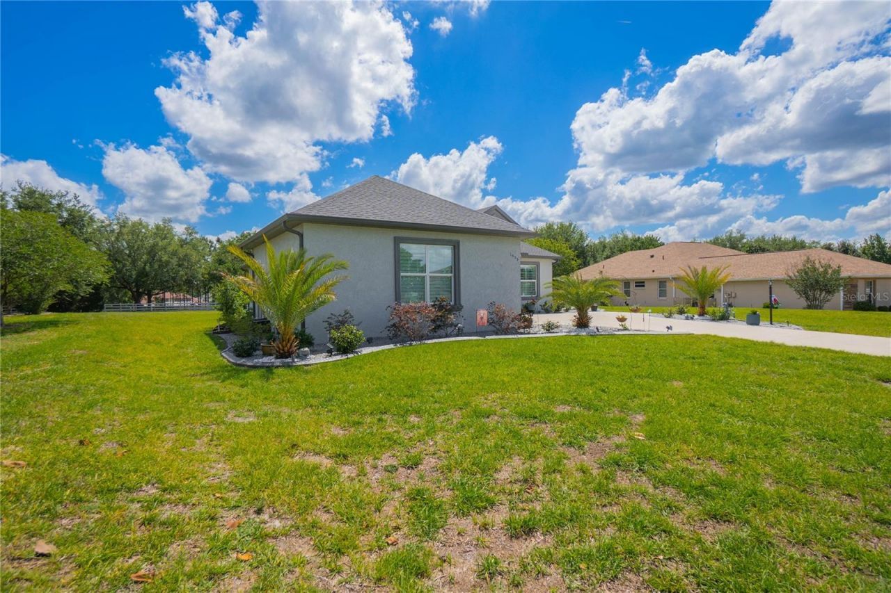 1555 E Seattle Slew Circle, Inverness, FL 34453 Photo