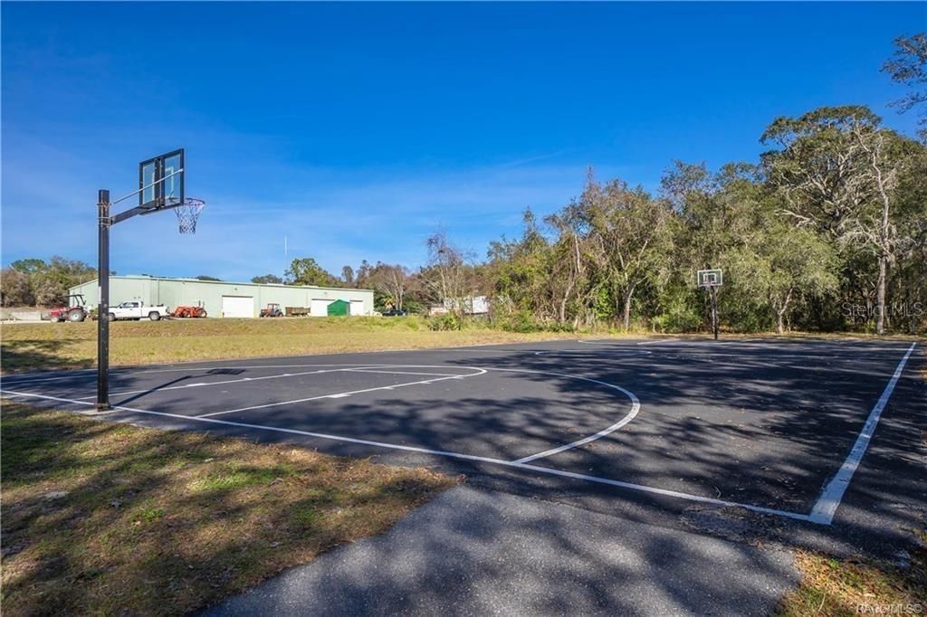 1555 E Seattle Slew Circle, Inverness, FL 34453 Photo