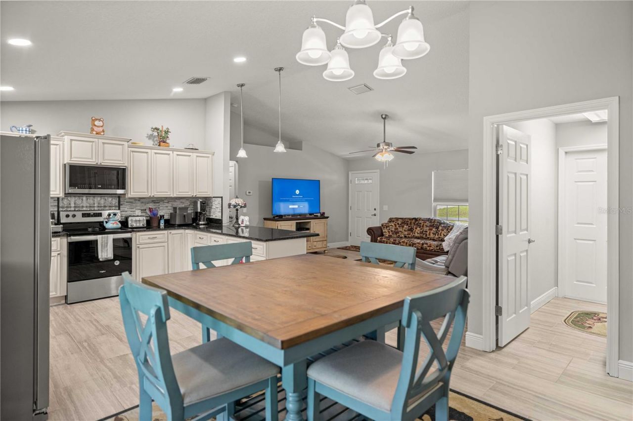 3372 W Webster Place, Citrus Springs, FL 34433 Photo