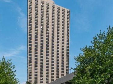5000 Town Center , Southfield, MI 48075