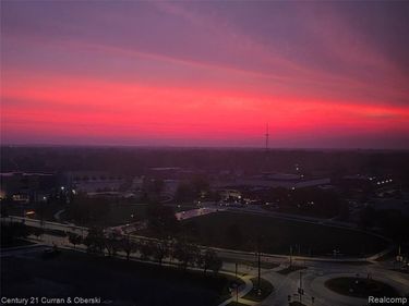 5000 Town Center, Southfield, MI 48075