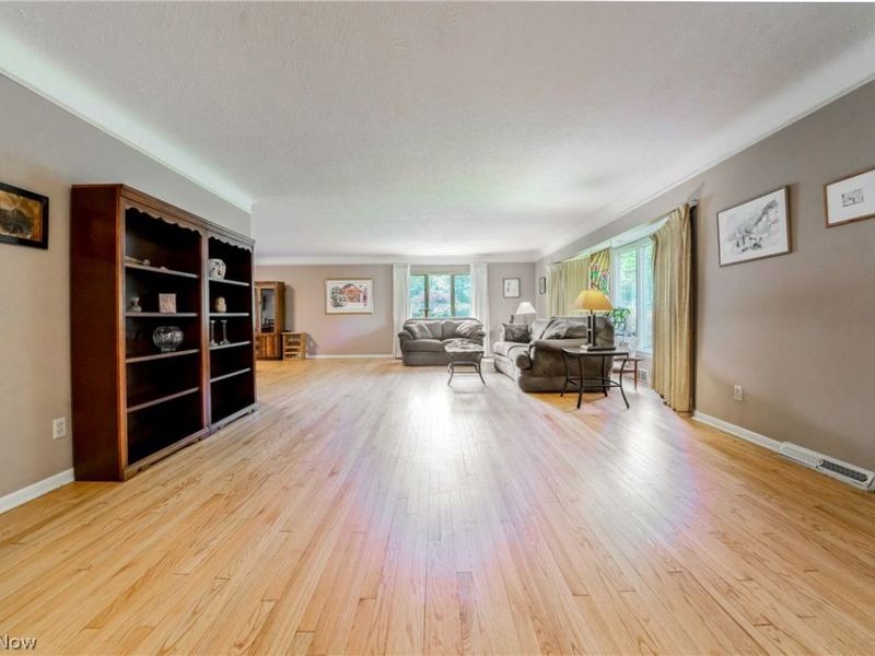 23225 Bryden Road, Shaker Heights, OH 44122 Photo 5