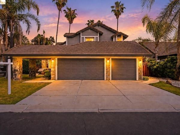 2147 Saint Andrews Ct, Discovery Bay, CA 94505