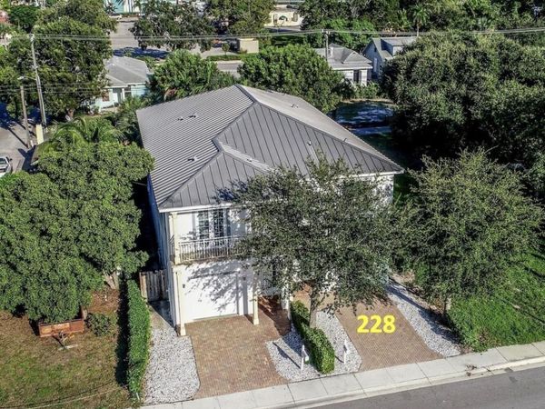 230 N G Street, Lake Worth Beach, FL 33460