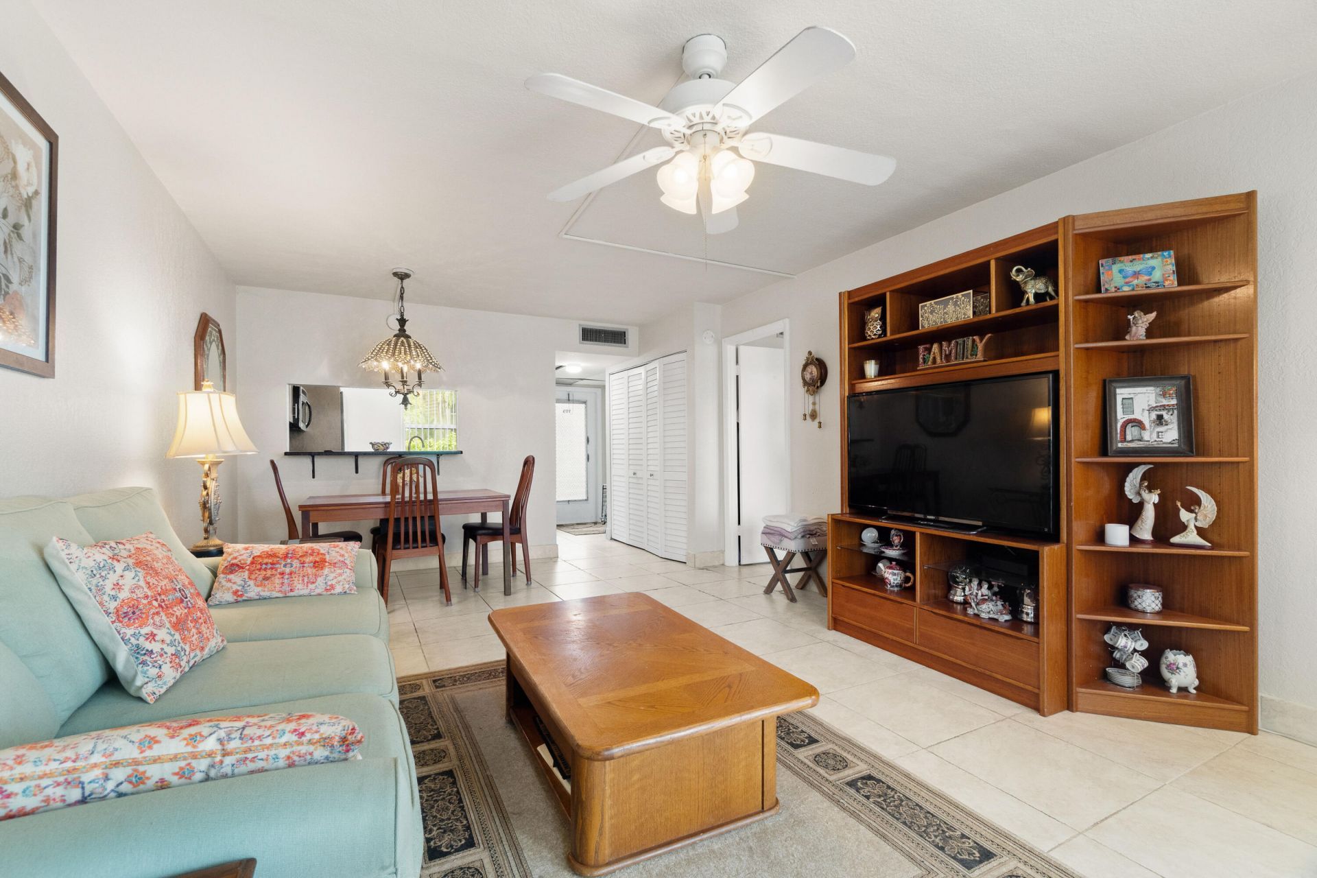 9400 Lime Bay Boulevard, Unit 109, Tamarac, FL 33321 Photo