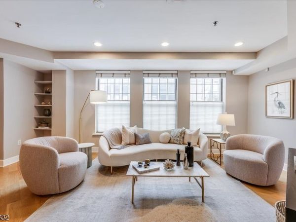 1100 Clinton St, Unit 101, Hoboken, NJ 07030