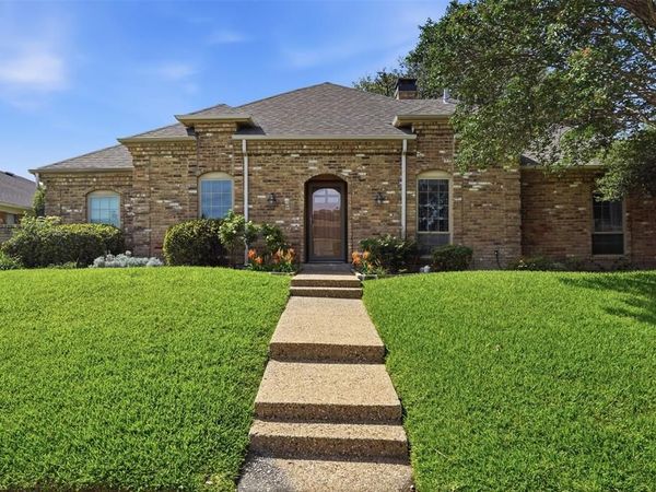 2247 Valley Mill, Carrollton, TX 75006
