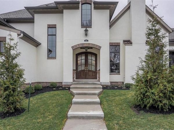 9320 Rosewood Drive, Prairie Village, KS 66207