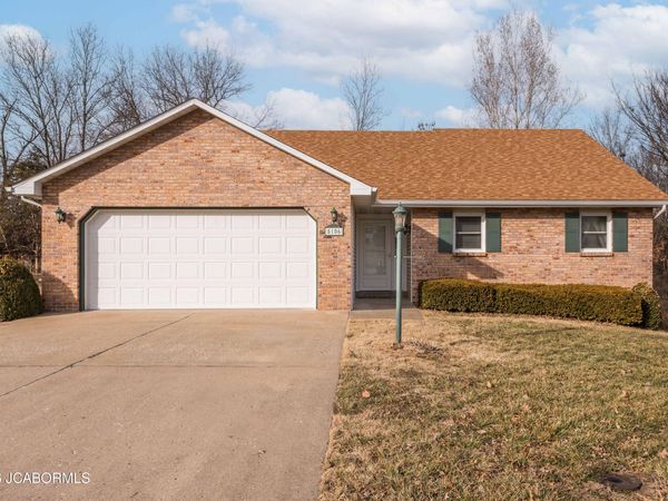 5106 CHARM RIDGE DRIVE, Jefferson City, MO 65109