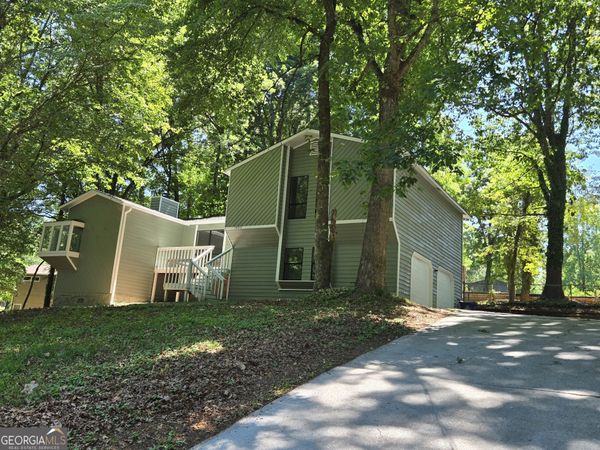 1032 Stone Mill Way, Lawrenceville, GA 30046