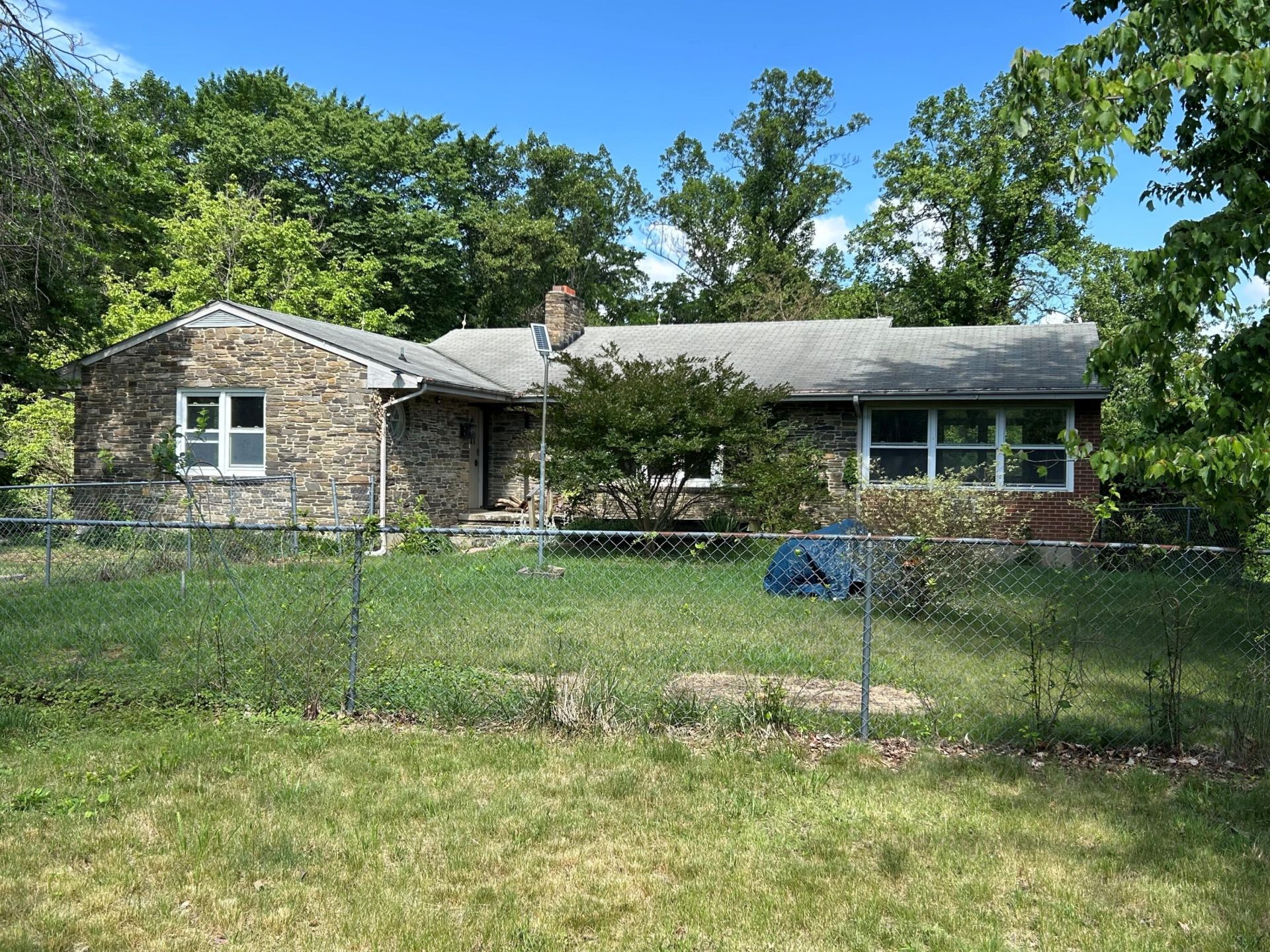 5931 Cotton Hill Rd , Roanoke, VA 24018 Main Photo