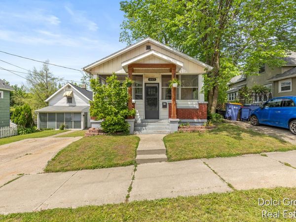 443 Cedar Street NE, Grand Rapids, MI 49503