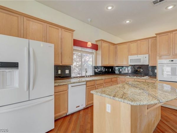 33 Staghorn Street, Henderson, NV 89012