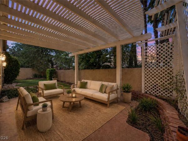 33 Staghorn Street, Henderson, NV 89012