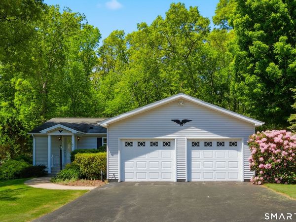 21 Hillcrest, Montville, CT 06382