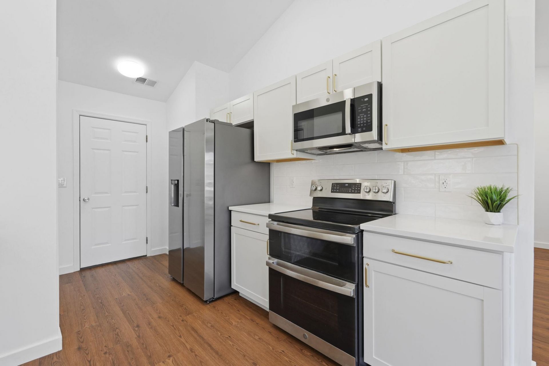 2213 Haystack Way  Photo 10