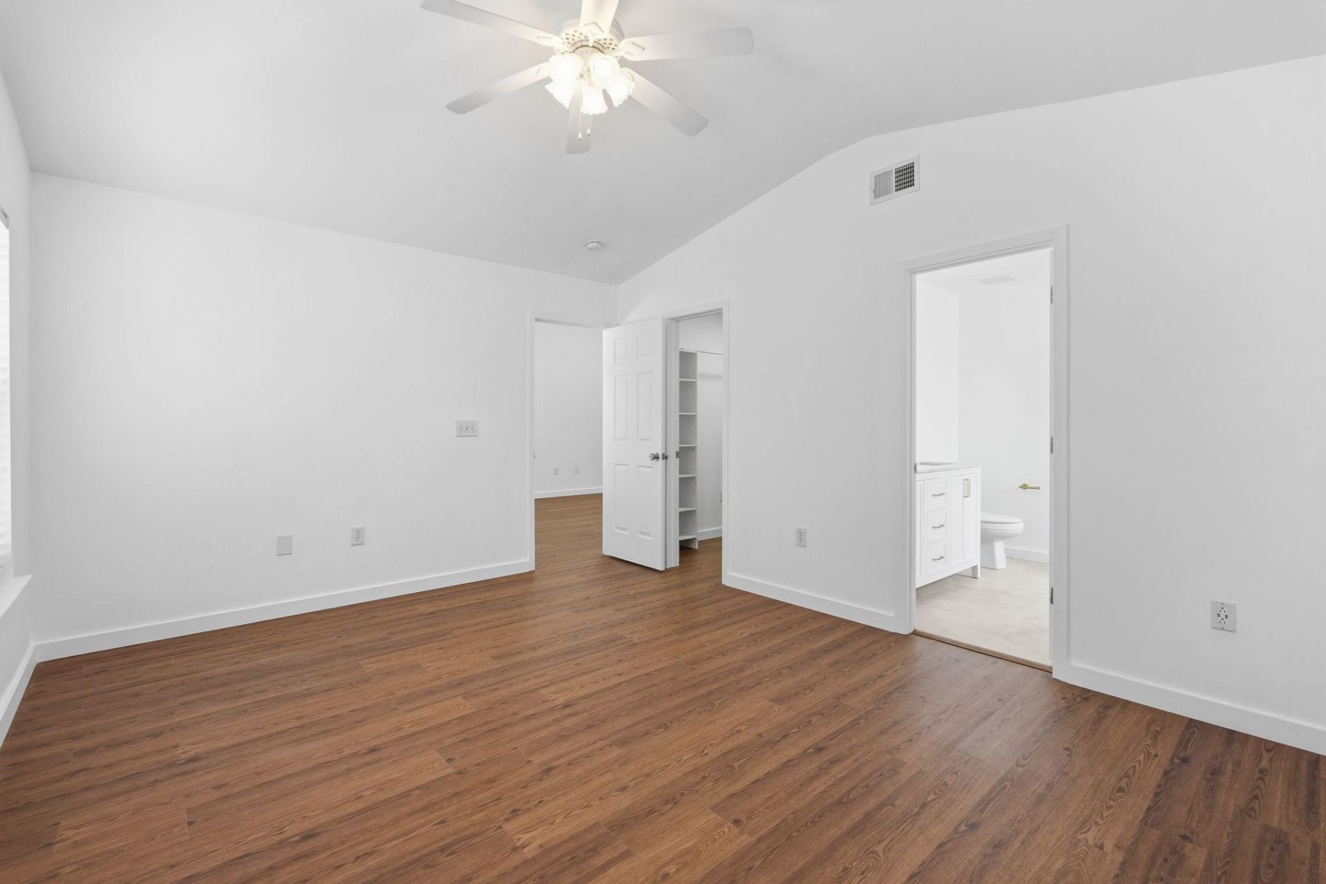 2213 Haystack Way  Photo 19