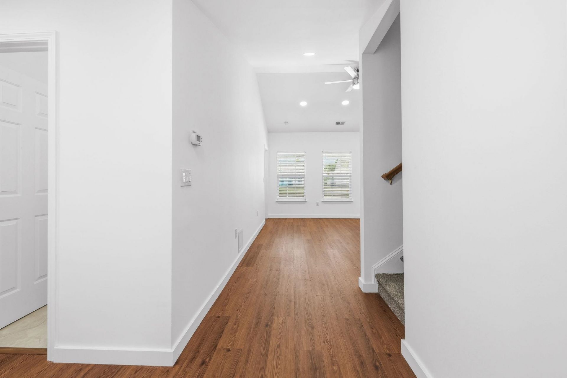 2213 Haystack Way  Photo 5