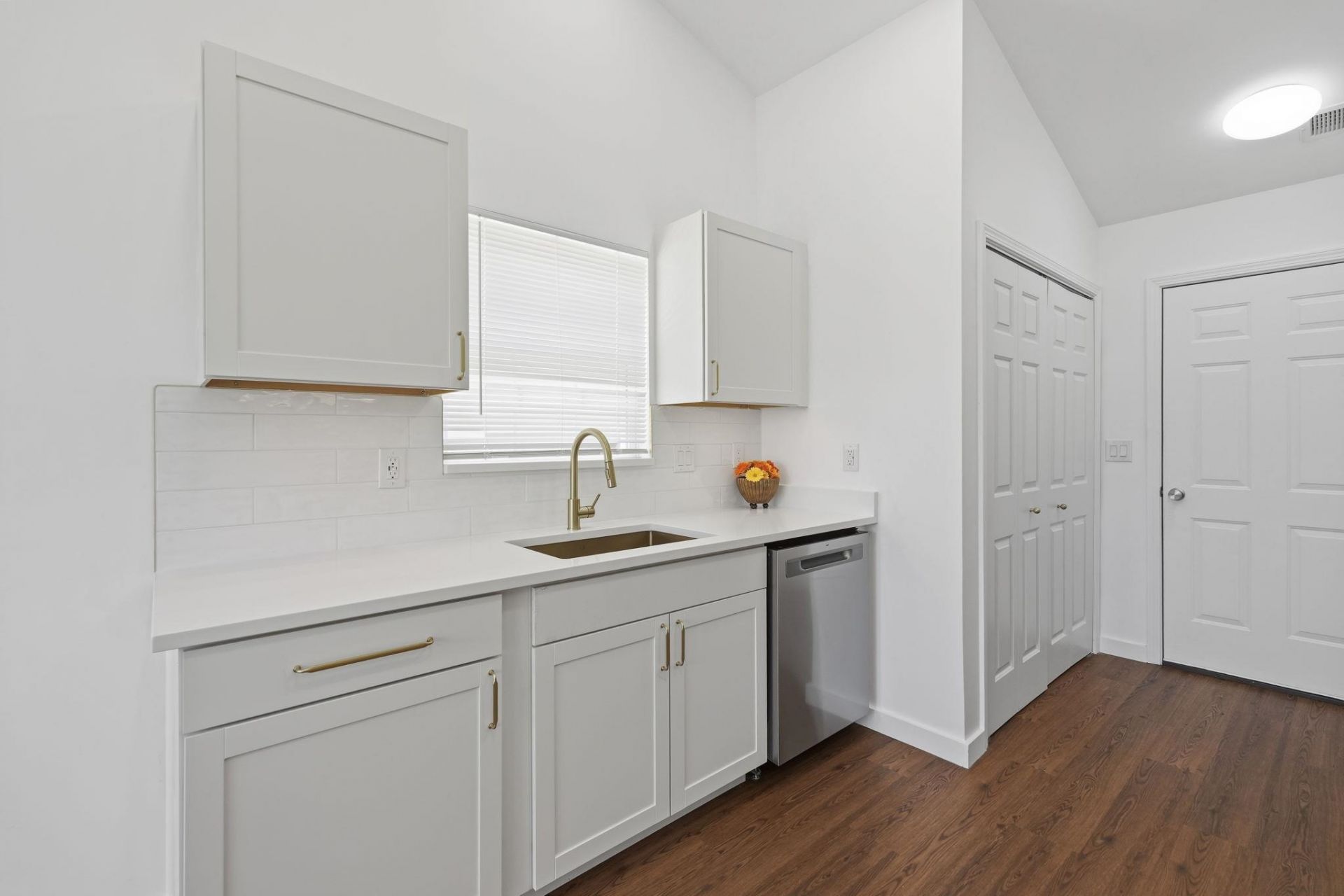 2213 Haystack Way  Photo 9