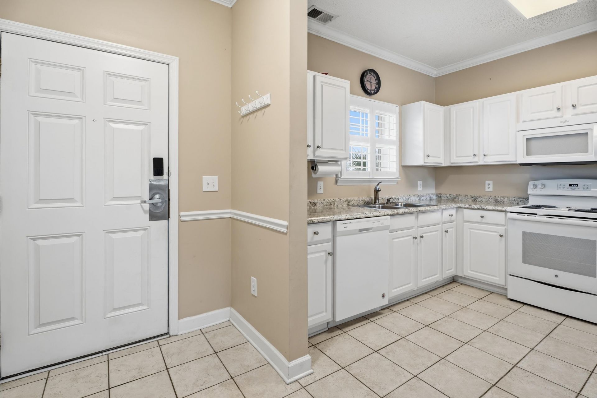 5801 Oyster Catcher Dr.  Photo 4