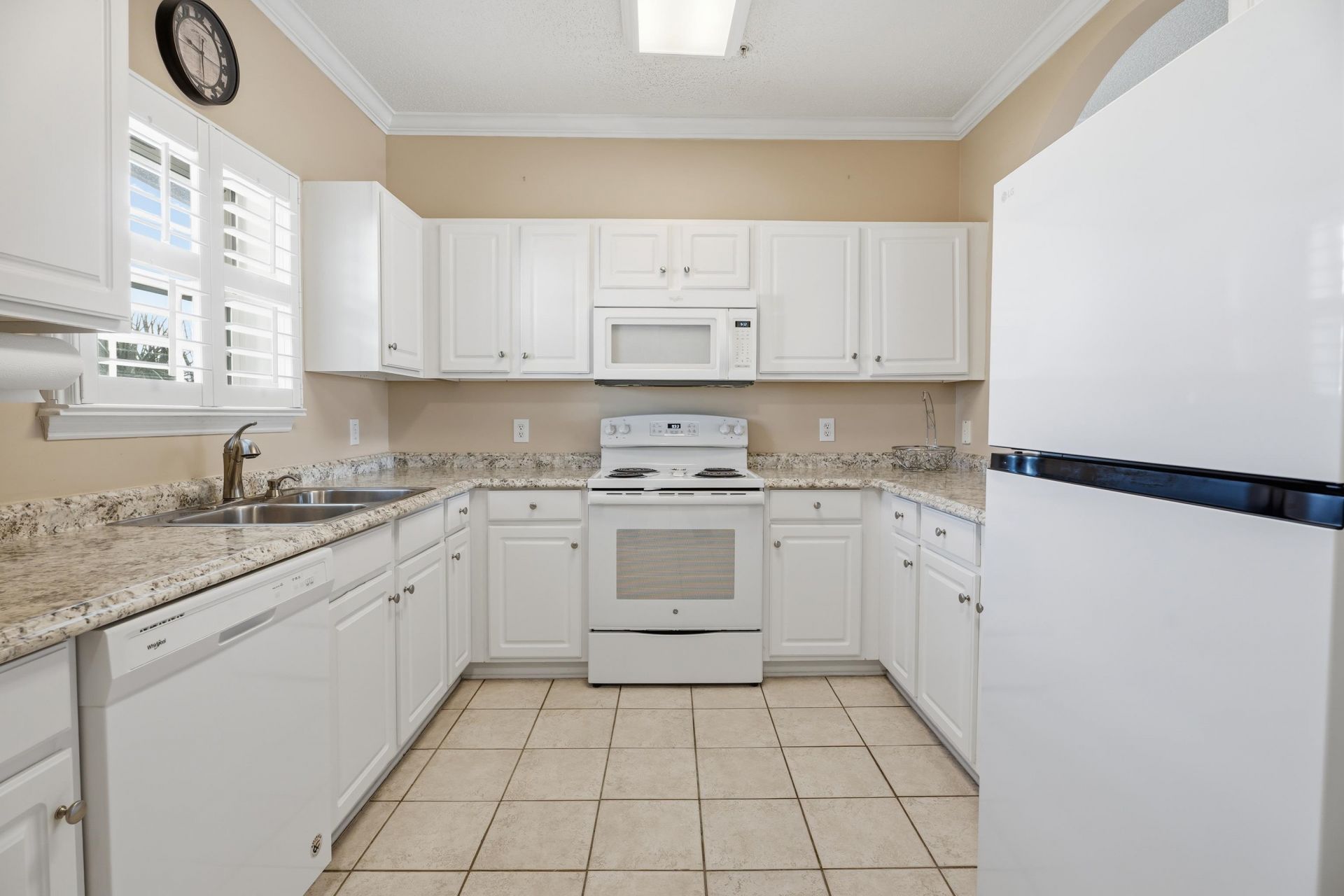 5801 Oyster Catcher Dr.  Photo 5