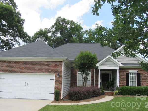 3144 River Ridge Drive , Gastonia, NC 28056