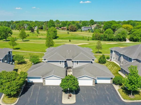 208 Potter ROAD, Unit 201, Elkhorn, WI 53121