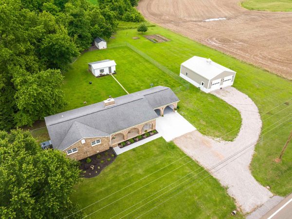 12490 18 HWY S, Bolivar, TN 38008
