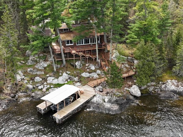 12418 Rock Point Drive, Kabetogama, MN 56669