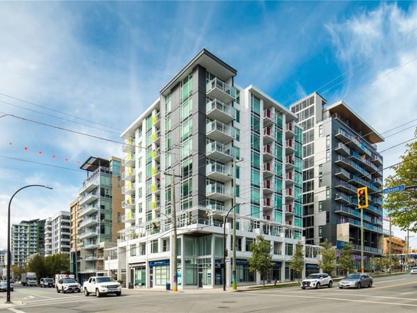 1090 Johnson St , Unit #105, Victoria, BC V8V 0B3