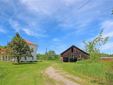 13911 S Bonaparte Road, Harrisville, NY 13648
