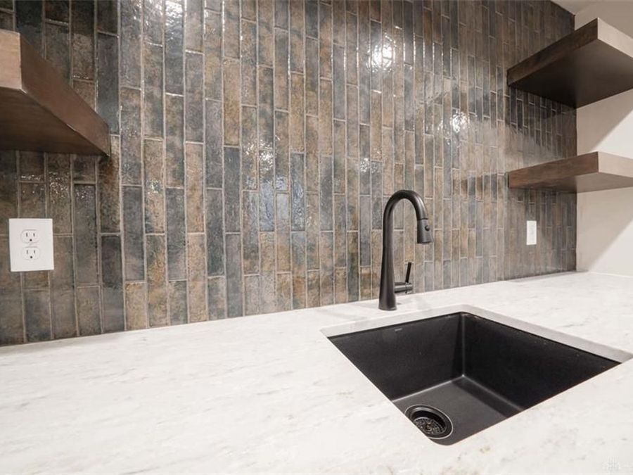 Property Image 70