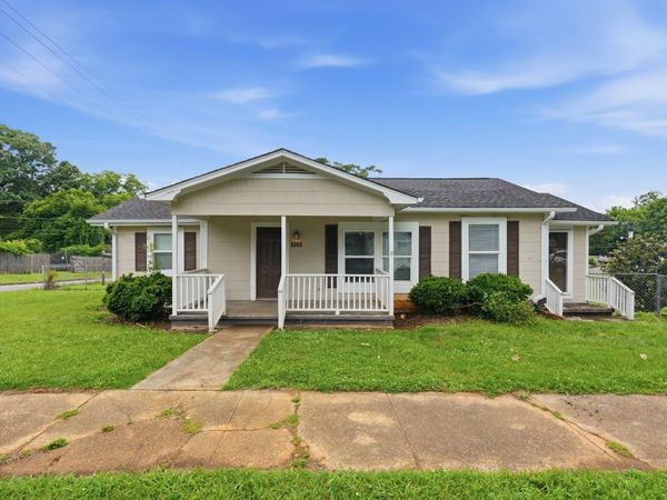 1001 Atlanta Ave, Sheffield, AL 35660