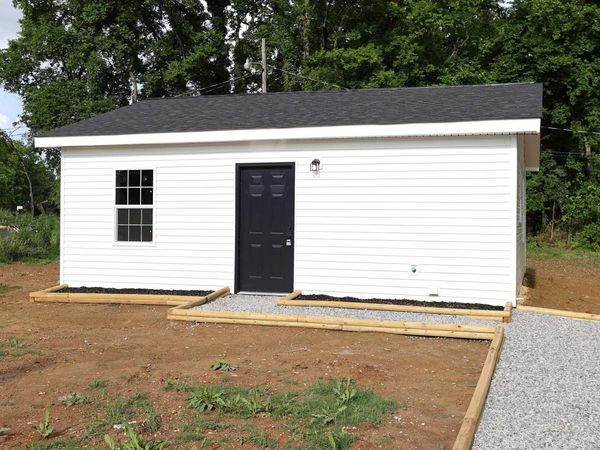 1850 Circle Dr, Leighton, AL 35646
