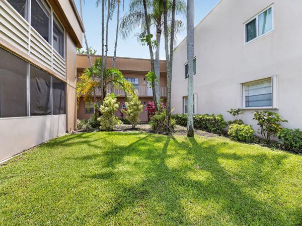14 Flanders, Unit A, Delray Beach, FL 33484