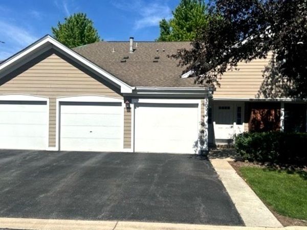 380 Heather Court , Unit 2B, Schaumburg, IL 60193
