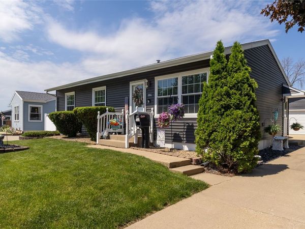 184 Carter Street NW, Cedar Rapids, IA 52405