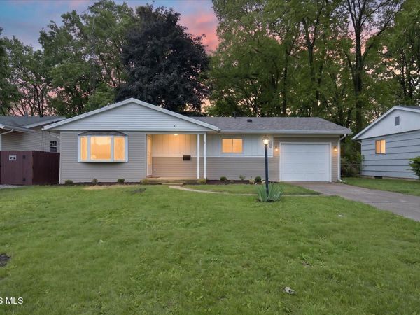 1489 Amesbury Road , Toledo, OH 43612